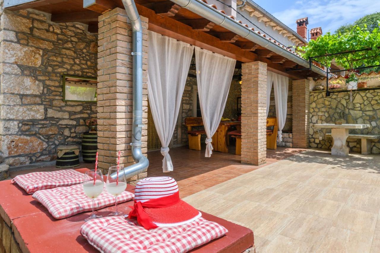 Rustic Istrian House Varesco Βίλα Krnica Εξωτερικό φωτογραφία