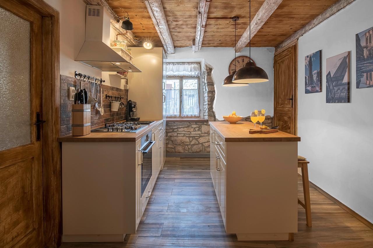 Rustic Istrian House Varesco Βίλα Krnica Εξωτερικό φωτογραφία