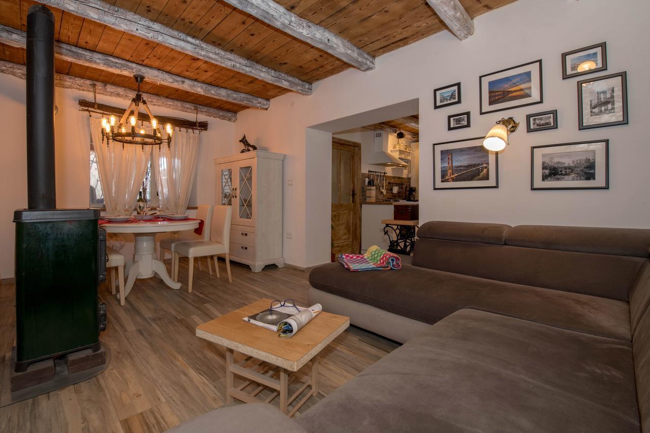 Rustic Istrian House Varesco Βίλα Krnica Εξωτερικό φωτογραφία