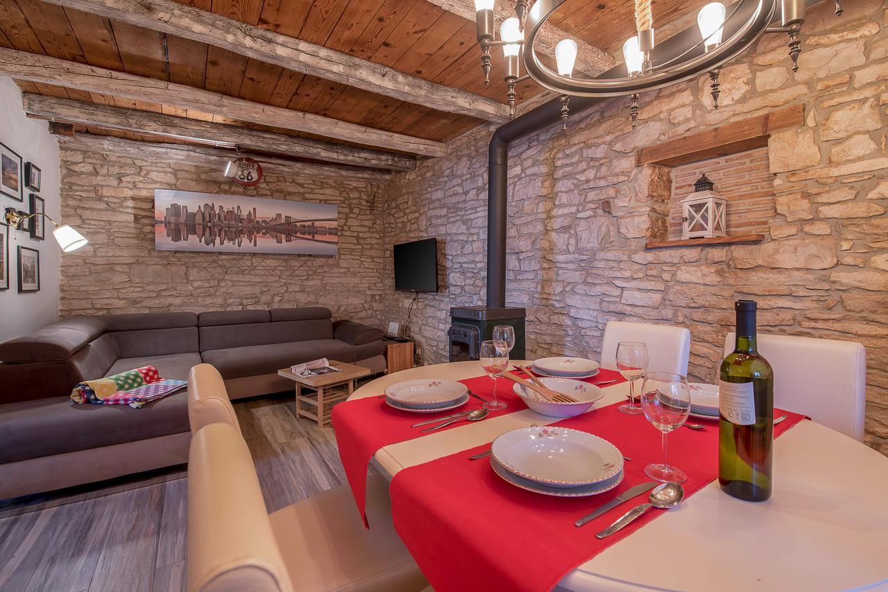 Rustic Istrian House Varesco Βίλα Krnica Εξωτερικό φωτογραφία