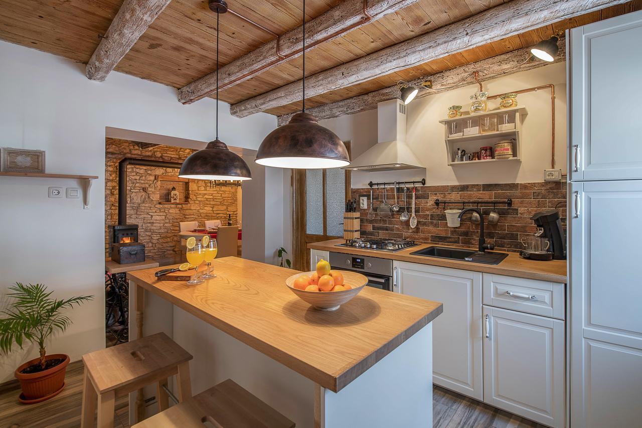 Rustic Istrian House Varesco Βίλα Krnica Εξωτερικό φωτογραφία