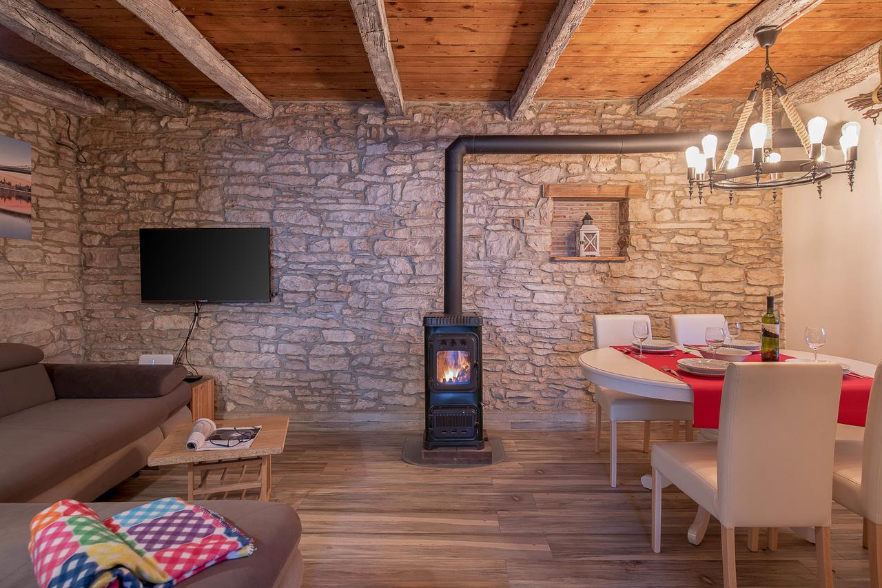 Rustic Istrian House Varesco Krnica Εξωτερικό φωτογραφία