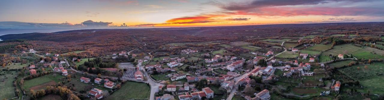 Rustic Istrian House Varesco Βίλα Krnica Εξωτερικό φωτογραφία